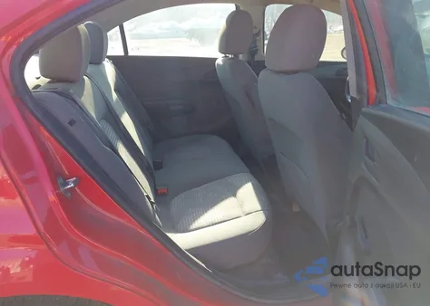 2015 Chevrolet Sonic Ls Auto z USA, uszkodzony, nr VIN 1G1JA5SGXF4104367